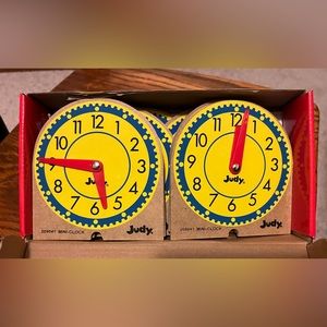 Brand new, never used Judy Original Mini-Clocks (12)